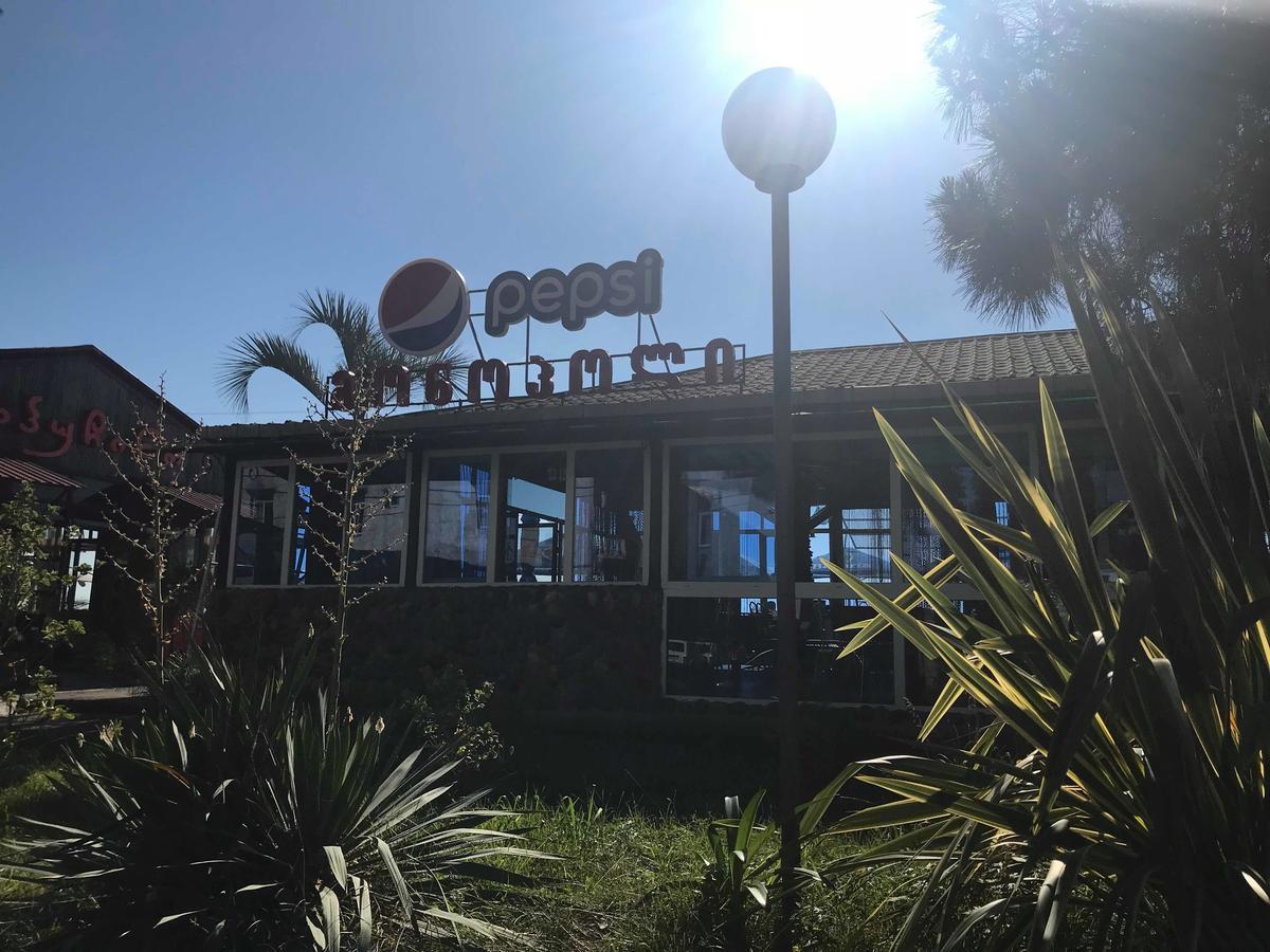 Anna Hostel Kobuleti Bagian luar foto