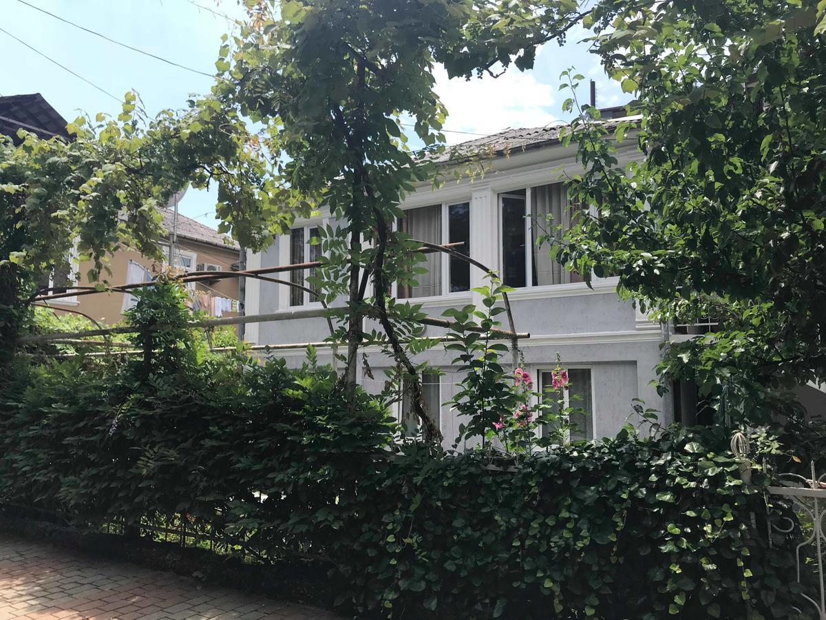 Anna Hostel Kobuleti Bagian luar foto