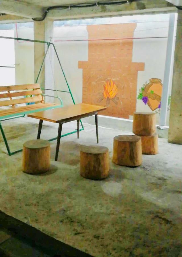 Anna Hostel Kobuleti Bagian luar foto