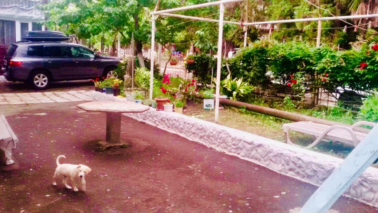 Anna Hostel Kobuleti Bagian luar foto